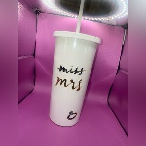 White Miss Mrs Tumbler with Straw Kate Spade